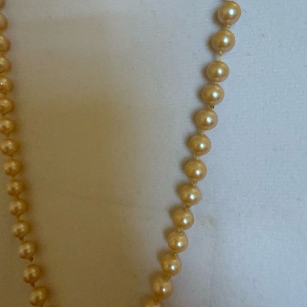 Monet Cream Pearl Necklace - Picture 2 of 6